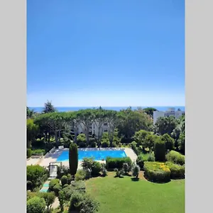 Appartement T2 Avec Magnifique Vue Mer, Piscine, Clim, Parking, Antibes